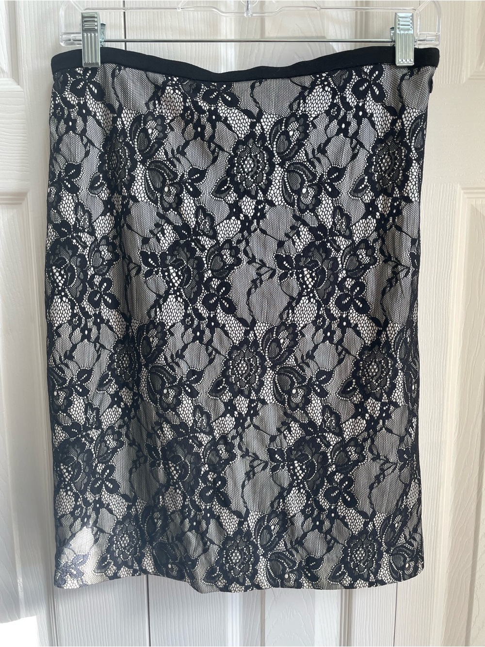 The Limited pencil skirt black lace overlay size 4